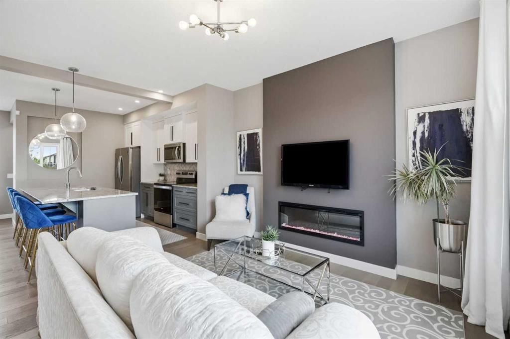332 Lawthorn Way SE, Airdrie — photo 3 of 32