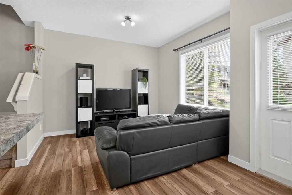 29 Sage Hill Common NW, Calgary — photo 3 of 46
