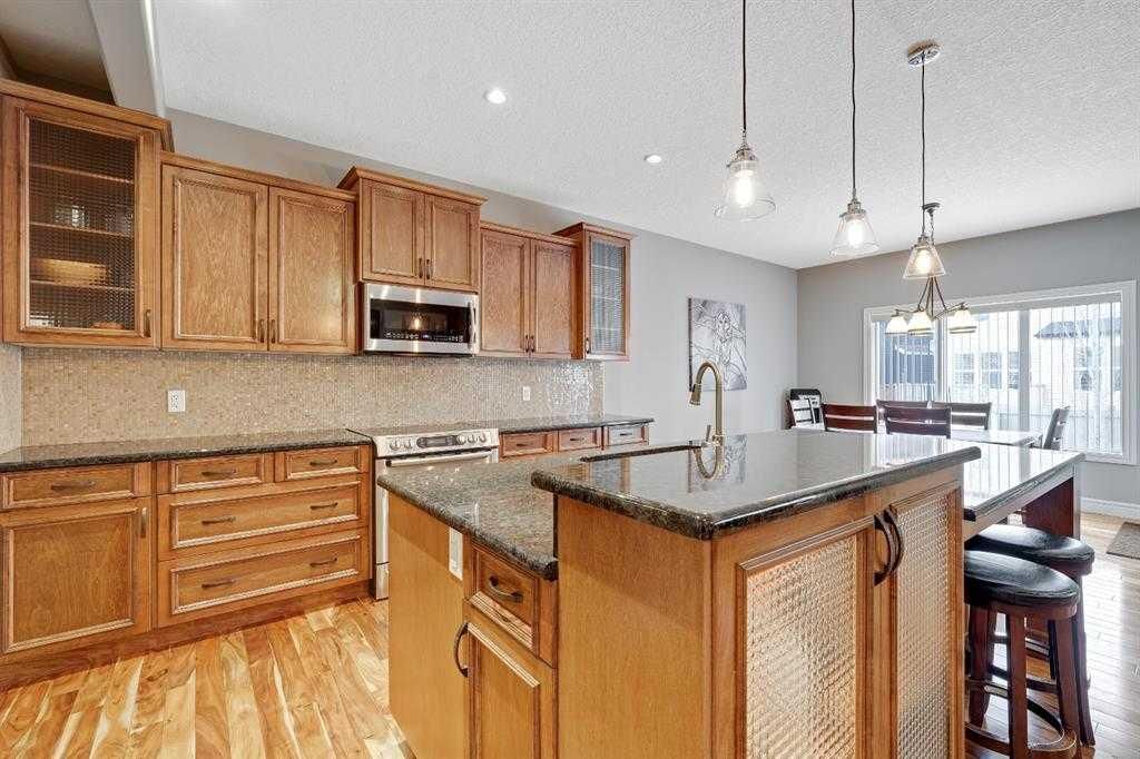62 Copperleaf Terrace SE, Calgary — photo 4 of 34