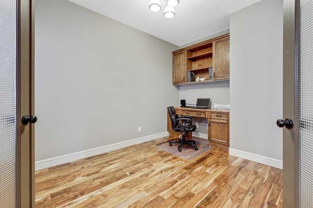 62 Copperleaf Terrace SE, Calgary — photo 5 of 34