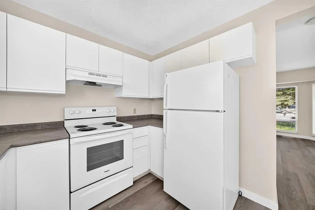 35 Martindale Court NE, Calgary — photo 5 of 24