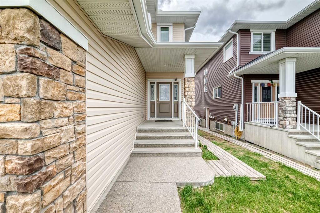 101 Redstone Drive NE, Calgary — photo 2 of 41