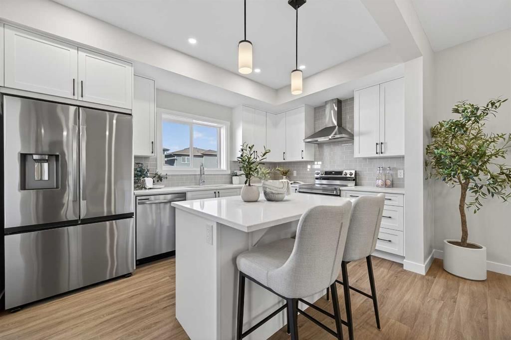 420 Lewiston Landing NE, Calgary — photo 4 of 32