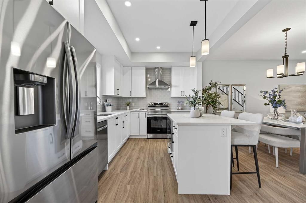 420 Lewiston Landing NE, Calgary — photo 5 of 32