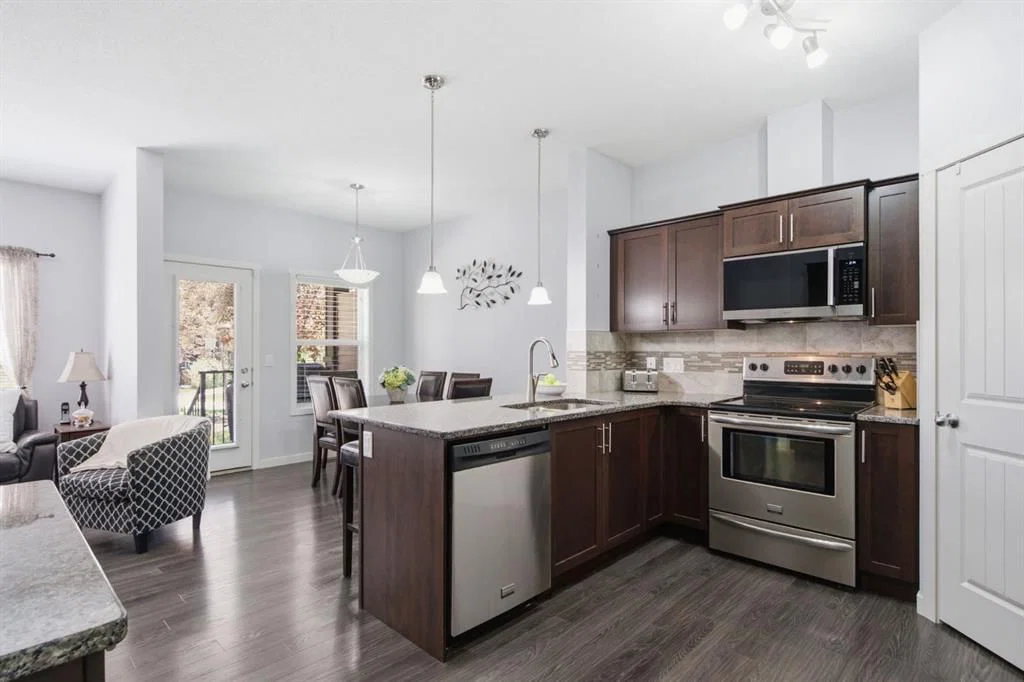 126 Copperpond Landing SE, Calgary — photo 3 of 42