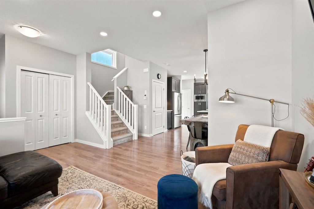 85 Masters Street SE, Calgary — photo 4 of 33