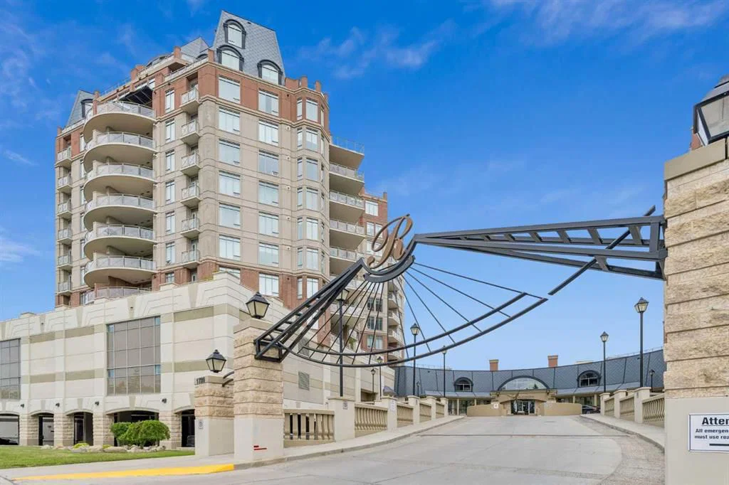 406, 1726 14 Avenue NW, Calgary — main listing photo