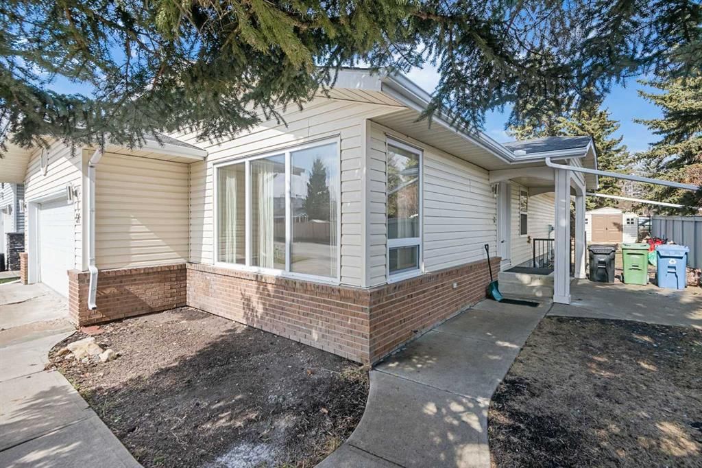 51 Woodmont Road SW, Calgary — photo 2 of 45