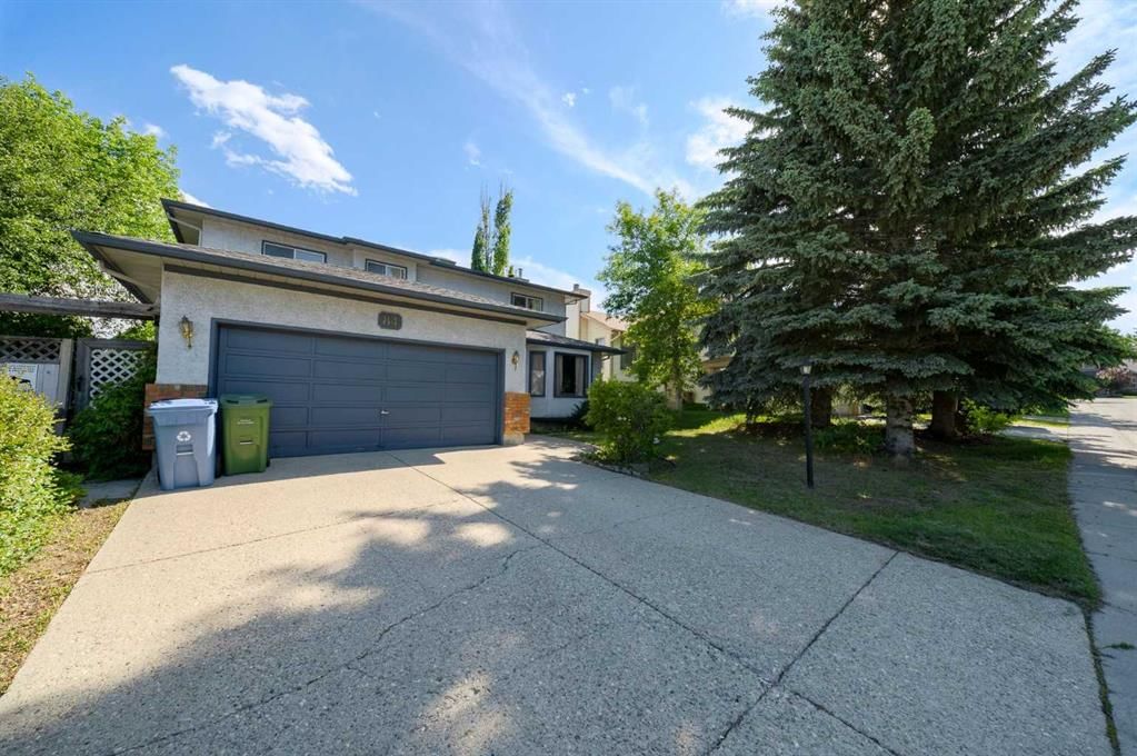 84 Shannon Way SW, Calgary — photo 4 of 47