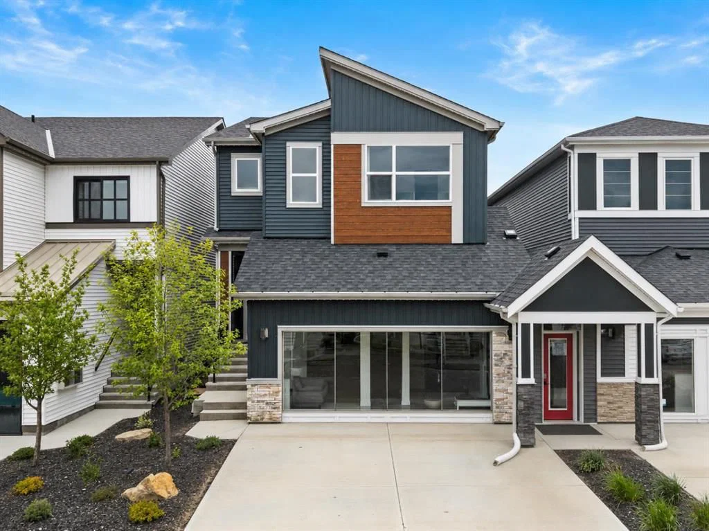 177 Mitchell Road NW, Calgary — photo 2 of 50