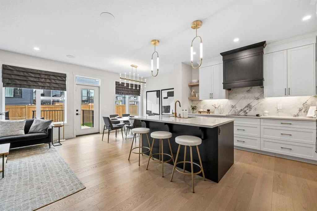177 Mitchell Road NW, Calgary — photo 3 of 50