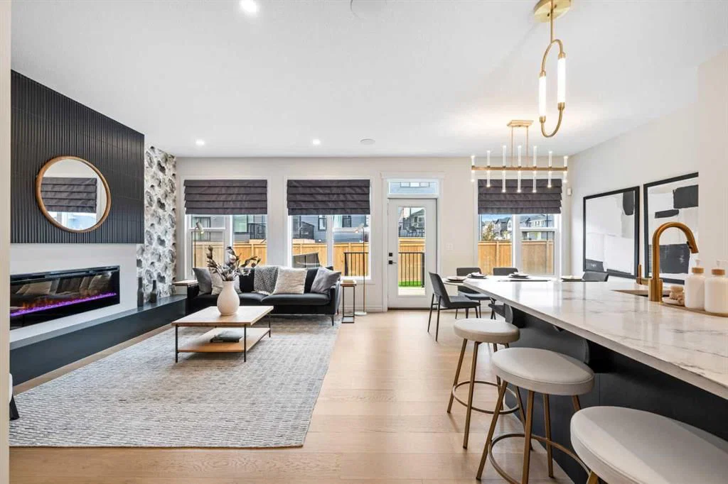 177 Mitchell Road NW, Calgary — photo 4 of 50