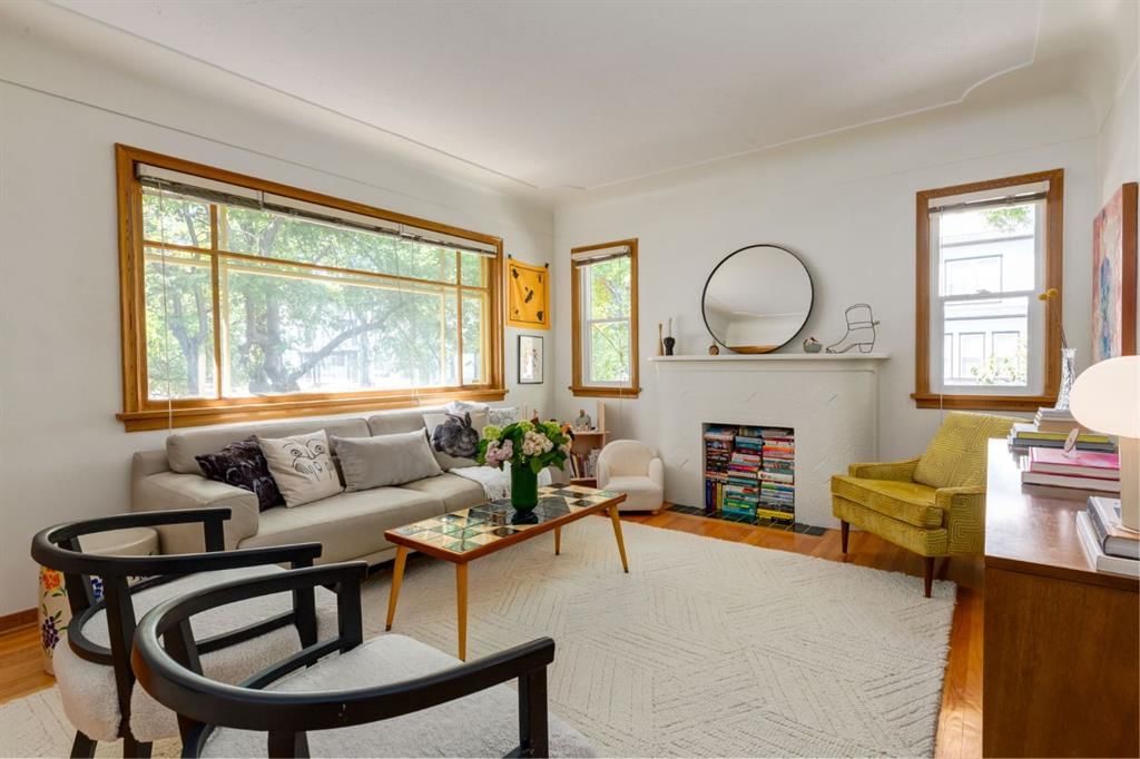 604 10 Avenue NE, Calgary — photo 4 of 46