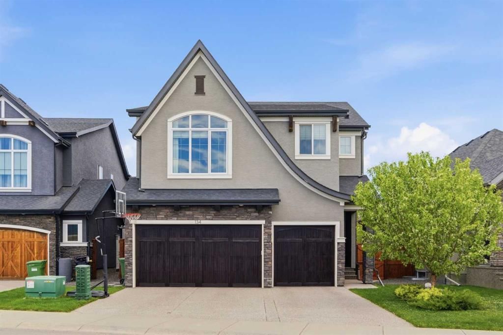 134 Cranbrook Circle SE, Calgary — main listing photo