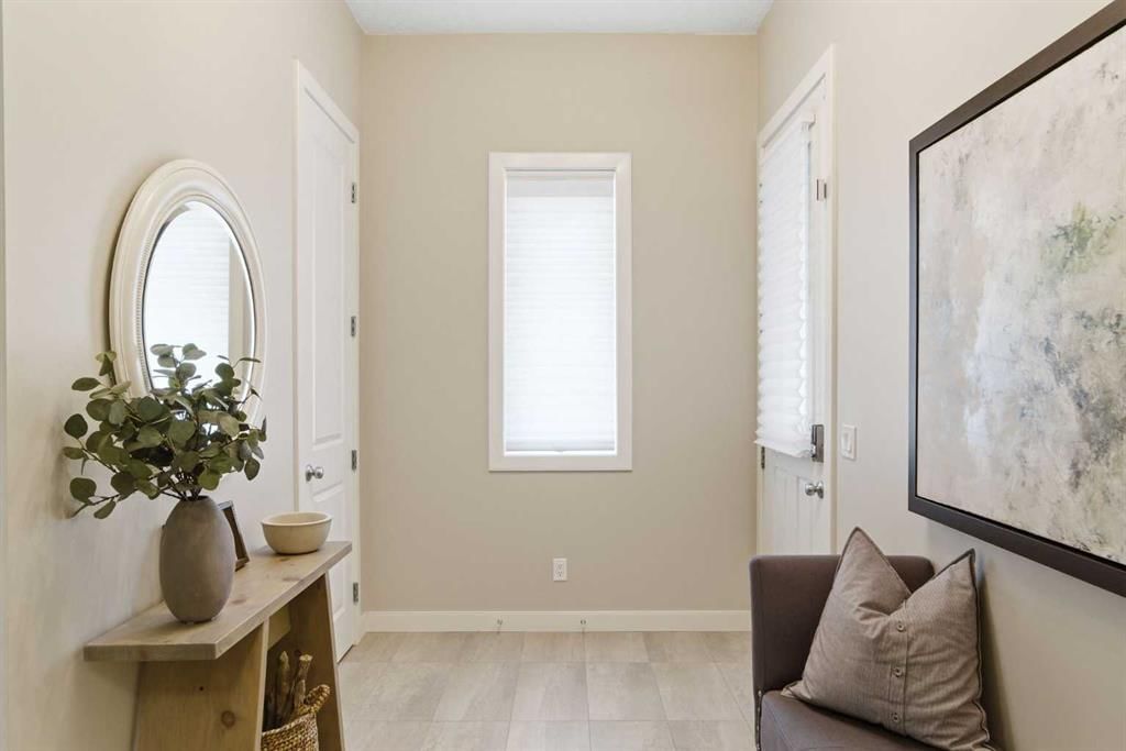 134 Cranbrook Circle SE, Calgary — photo 3 of 50