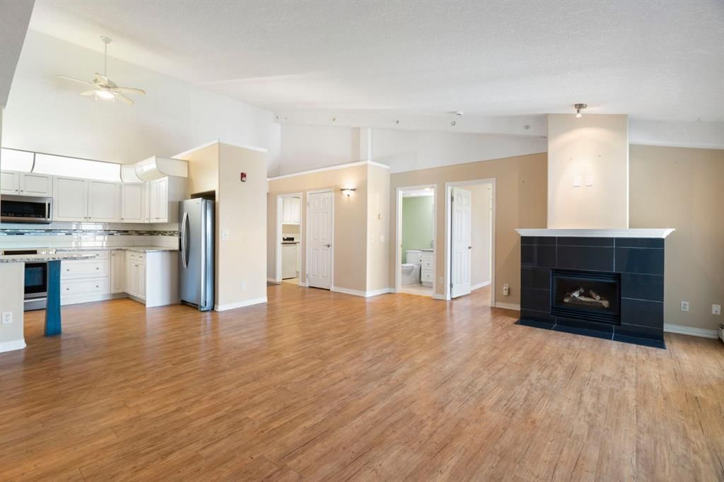 310, 6868 Sierra Morena Boulevard SW, Calgary — photo 5 of 45