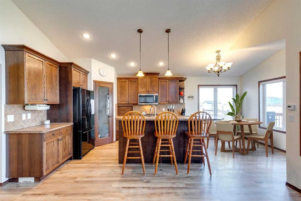 203 Bishop Mews NW, Langdon — photo 3 of 37