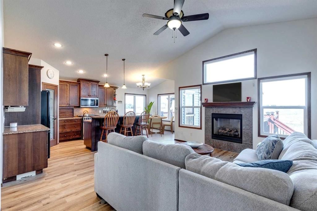 203 Bishop Mews NW, Langdon — photo 4 of 37