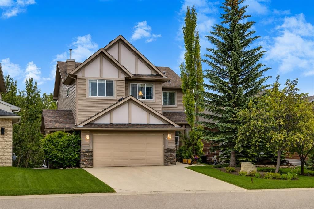 77 Royal Highland Road NW, Calgary — main listing photo