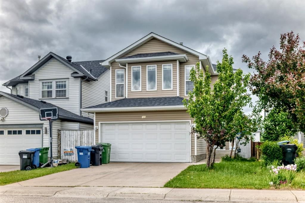 145 Martinvalley Crescent NE, Calgary — photo 2 of 41
