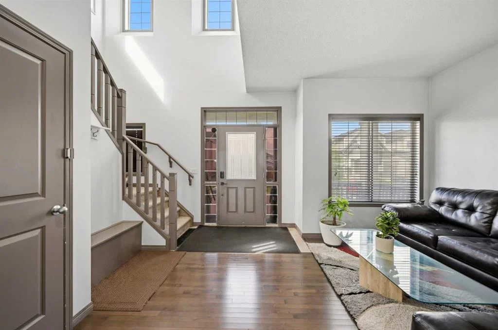 19 Skyview Point Road NE, Calgary — photo 2 of 47