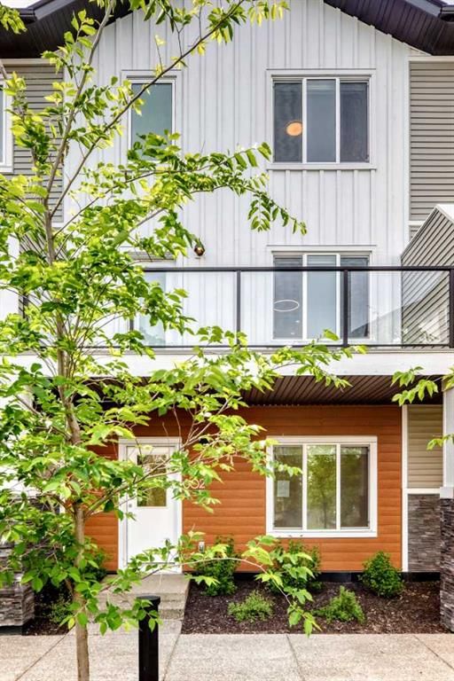 802, 335 Creekside Boulevard SW, Calgary — recently sold townhome