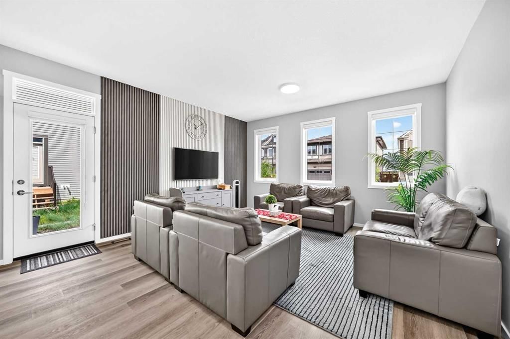 41 Cityline Heath NE, Calgary — photo 3 of 42