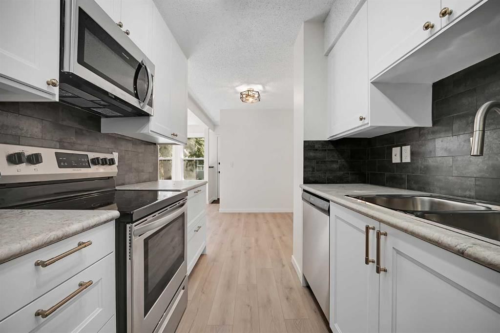 1402, 544 Blackthorn Road NE, Calgary — photo 4 of 20