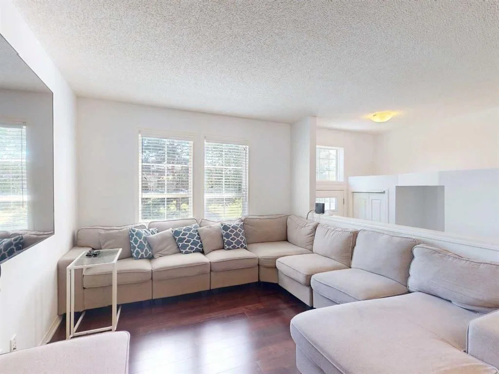 5 Auburn Bay Common SE, Calgary — photo 4 of 35