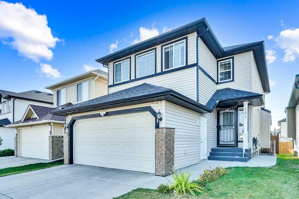 151 Saddlehorn Close NE, Calgary — main listing photo