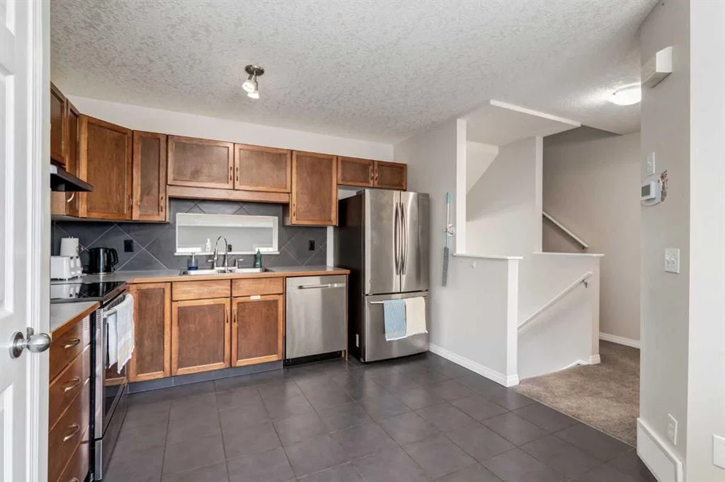 55 Copperfield Court SE, Calgary — photo 2 of 26