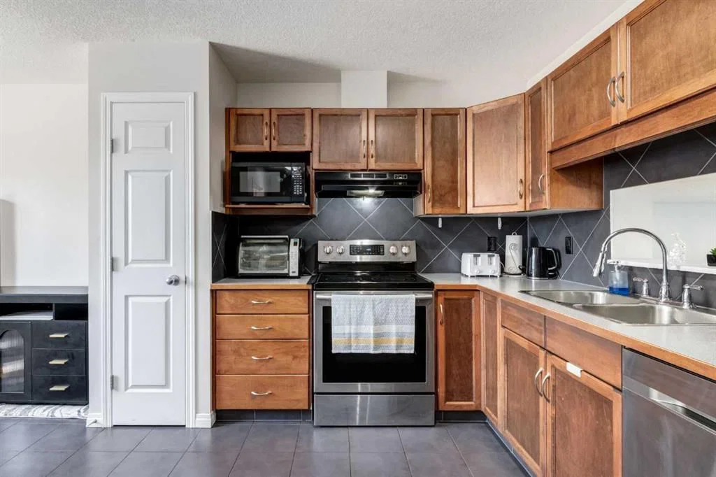 55 Copperfield Court SE, Calgary — photo 4 of 26