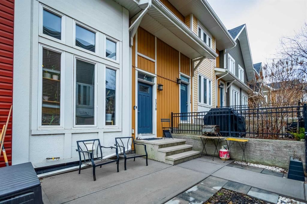 1310 Auburn Bay Square SE, Calgary — photo 3 of 49