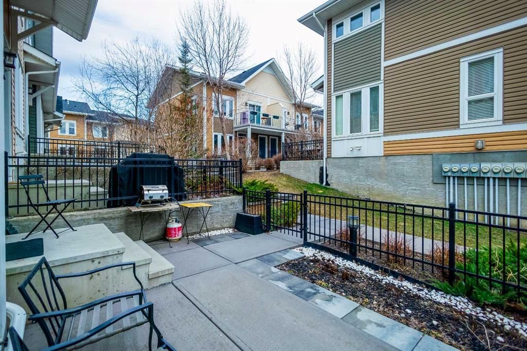 1310 Auburn Bay Square SE, Calgary — photo 4 of 49