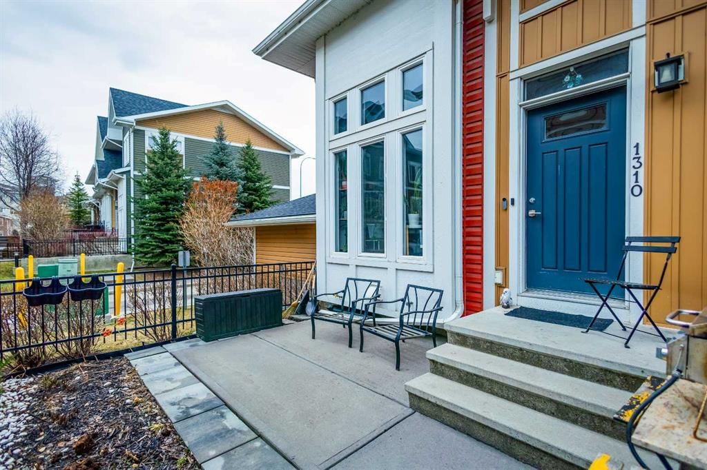 1310 Auburn Bay Square SE, Calgary — photo 5 of 49