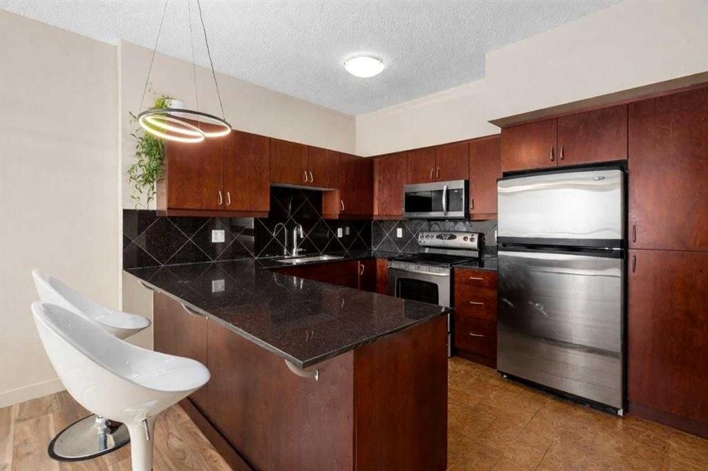 1302, 8710 Horton Road SW, Calgary — photo 5 of 21