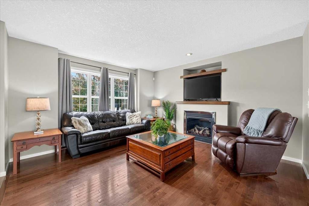 483 Silverado Plains Circle SW, Calgary — photo 5 of 43