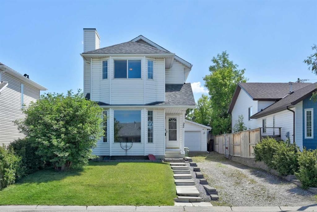 22 Rivercrest Way SE, Calgary — main listing photo