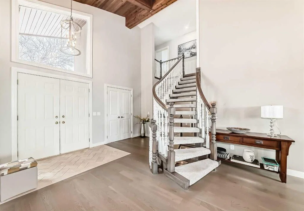 56 Patterson Crescent SW, Calgary — photo 5 of 48
