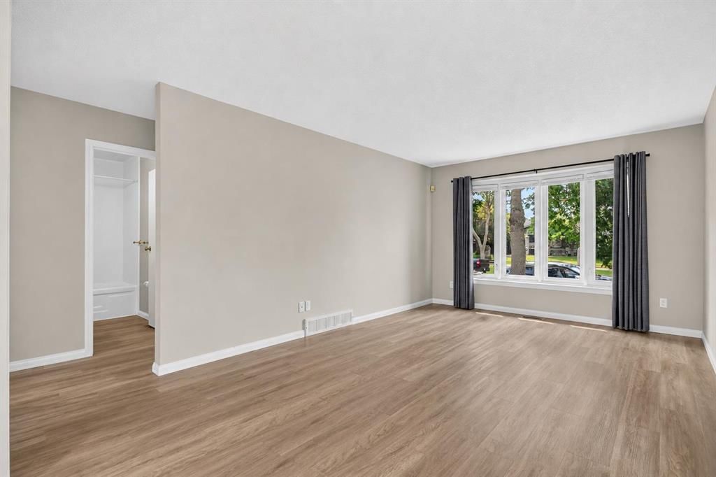 123 Templewood Road NE, Calgary — photo 3 of 43