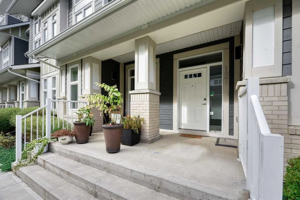 197 Silverado Plains Park SW, Calgary — photo 4 of 49