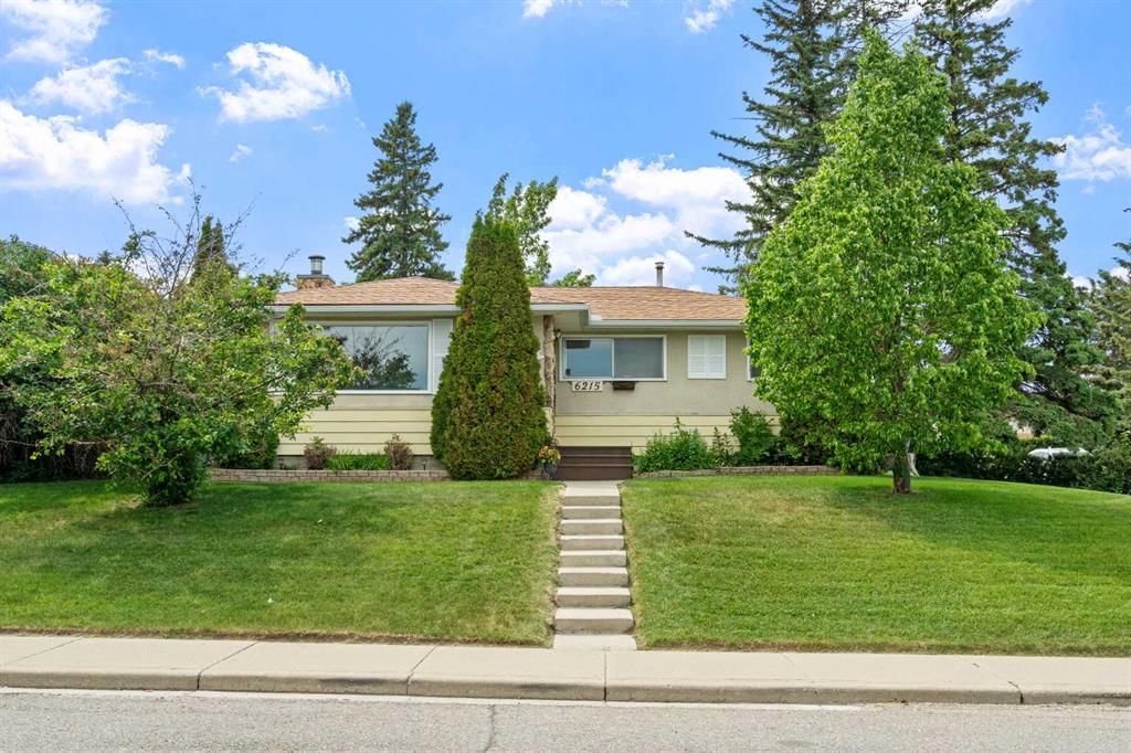 6215 Thorncliffe Drive NW, Calgary — main listing photo