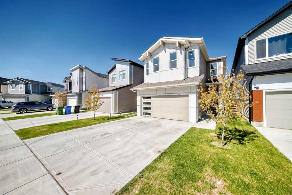 27 Belvedere Point SE, Calgary — photo 2 of 49