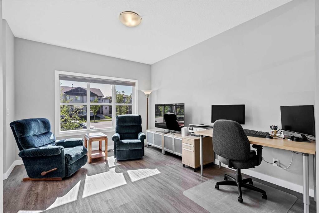 47 Cornerbrook Gate NE, Calgary — photo 5 of 43