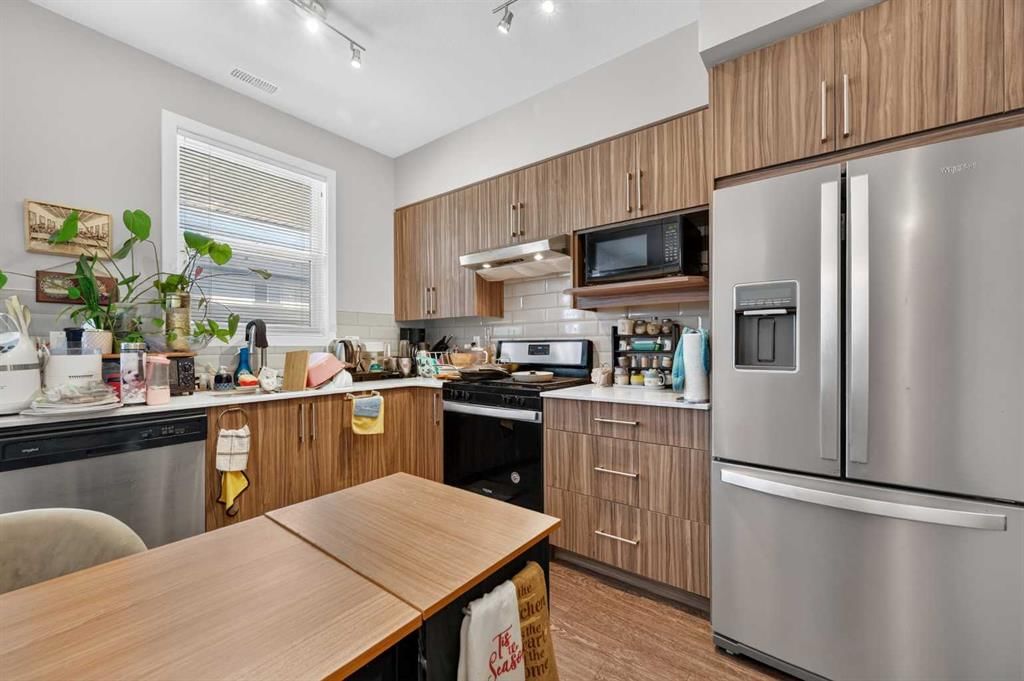 204, 330 Redstone NE, Calgary — photo 3 of 26