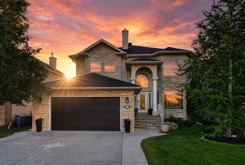 165 Strathlea Place SW, Calgary — main listing photo
