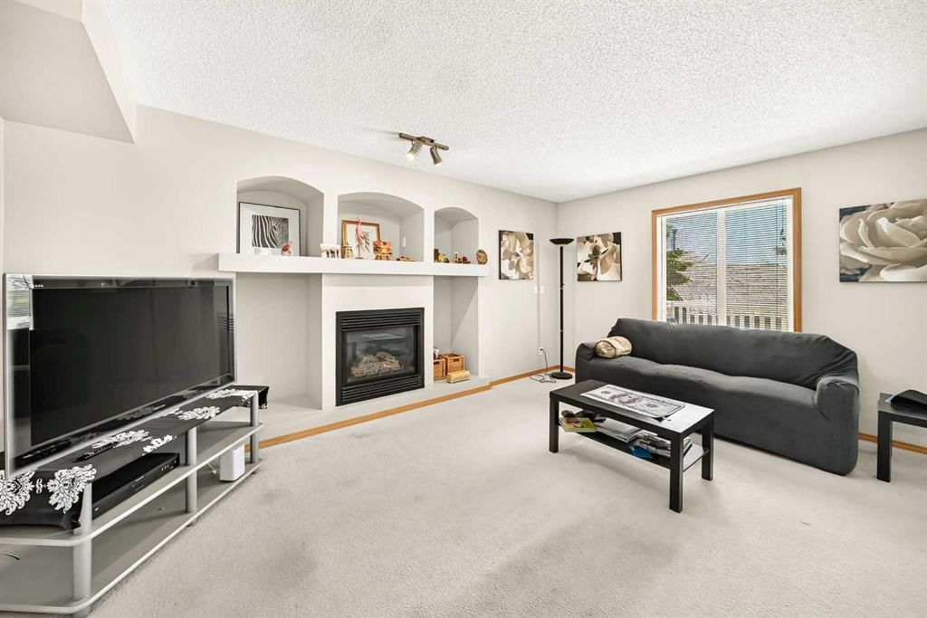 1210 Harvest Hills Drive NE, Calgary — photo 5 of 43