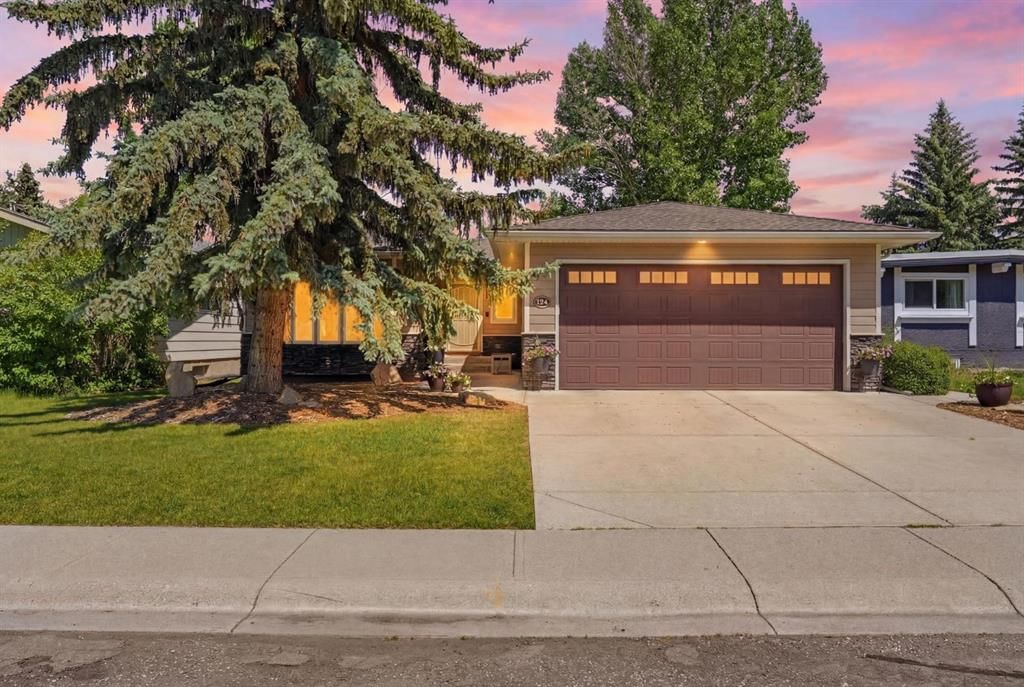 124 Cantrell Place SW, Calgary — main listing photo