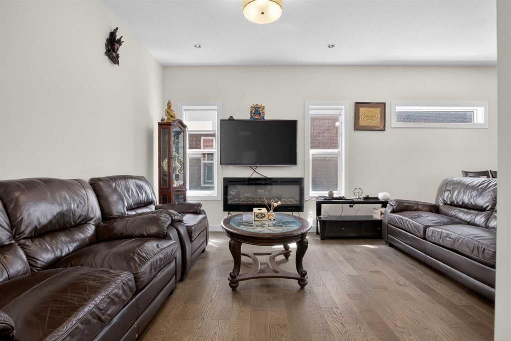 77 Saddlestone Place NE, Calgary — photo 4 of 49