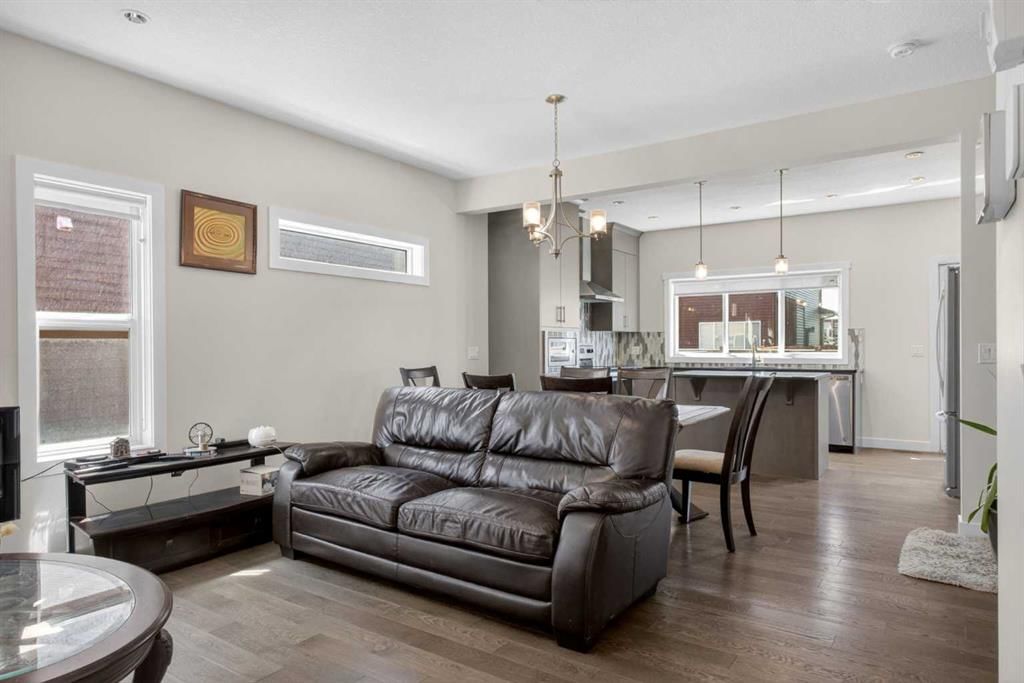77 Saddlestone Place NE, Calgary — photo 5 of 49